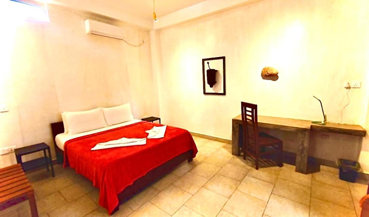 Mirage Beach House At Morava Court Hikkaduwa Εξωτερικό φωτογραφία