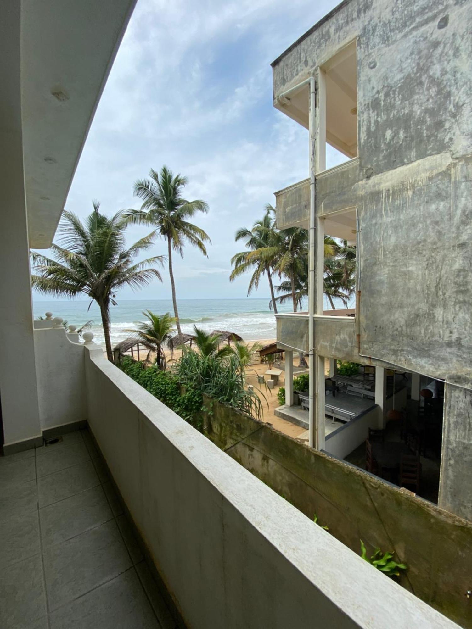 Mirage Beach House At Morava Court Hikkaduwa Εξωτερικό φωτογραφία
